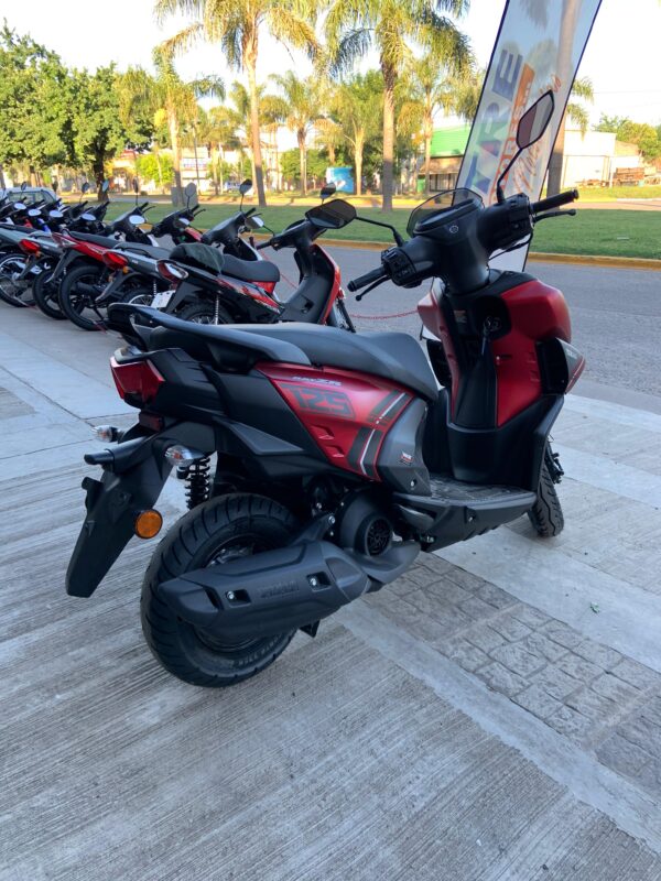 YAMAHA RAYZR 125cc (ROJO) - Imagen 5