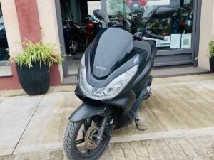 HONDA PCX 150 (AÑO 2017 USADA)